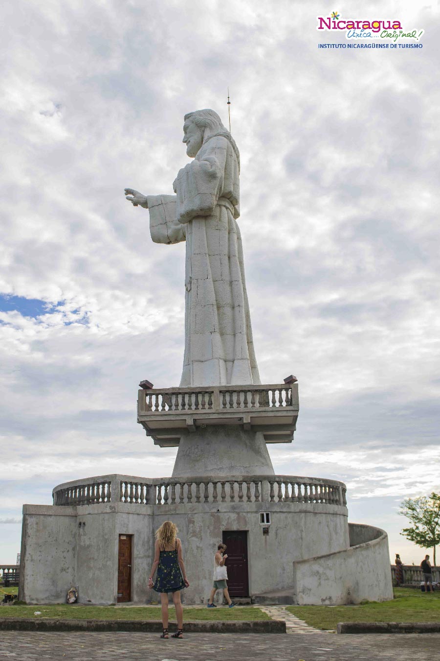 San-Juan-del-Sur-Nicaragua-Cristo-de-la-Misericordia5