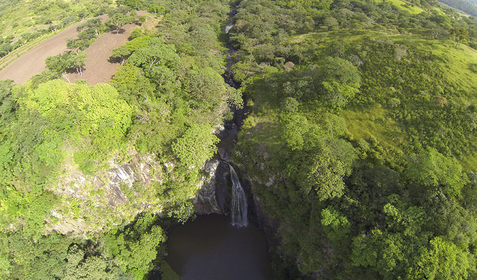 La Estancia-Los Volcancitos waterfall